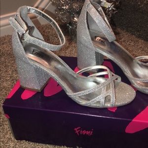 Fioni brand short heels